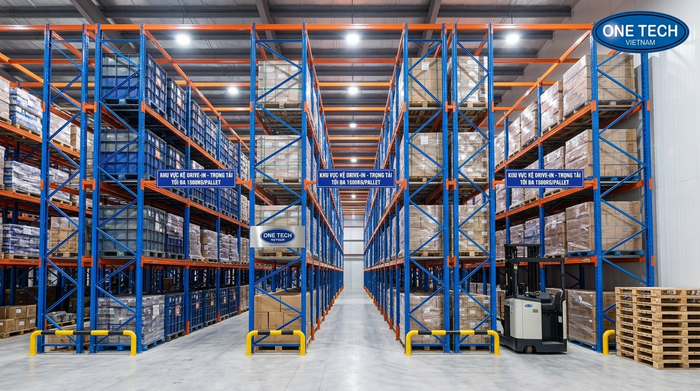 Hình ảnh kệ drive in thực tế tải trọng nặng Hình ảnh kệ drive in thực tế kho công nghiệp tải trọng nặng